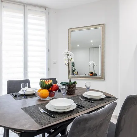 Feel - Congres 13 Apartamento